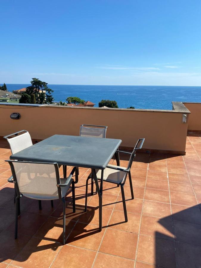 Welcome Riviera - Attico San Faustino 165 Mq Piu 110 Mq Di Terrazza- In Villa 700 ,Vista Mare Strepitosa-100 M Dalla Spiaggia-Parking Esclusivo ราปาลโล ภายนอก รูปภาพ