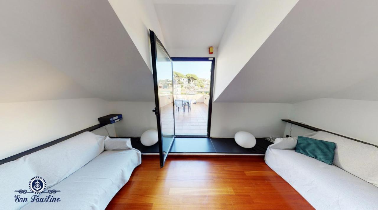 Welcome Riviera - Attico San Faustino 165 Mq Piu 110 Mq Di Terrazza- In Villa 700 ,Vista Mare Strepitosa-100 M Dalla Spiaggia-Parking Esclusivo ราปาลโล ภายนอก รูปภาพ