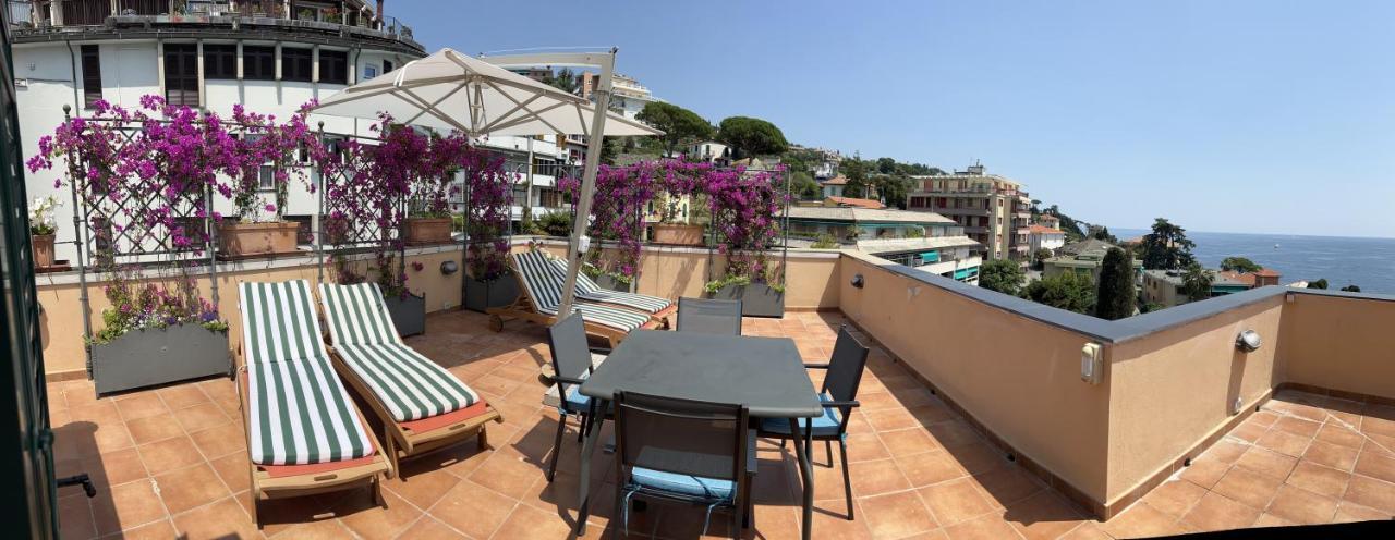 Welcome Riviera - Attico San Faustino 165 Mq Piu 110 Mq Di Terrazza- In Villa 700 ,Vista Mare Strepitosa-100 M Dalla Spiaggia-Parking Esclusivo ราปาลโล ภายนอก รูปภาพ